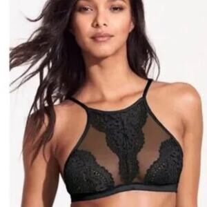Victoria’s Secret Black Bralette size M